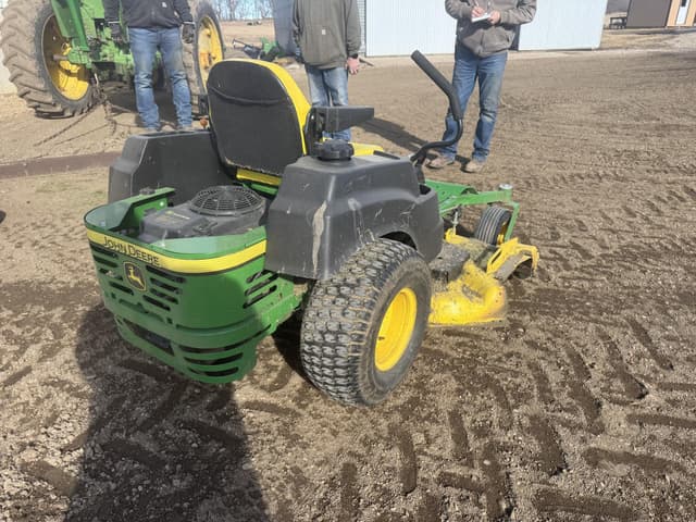 Image of John Deere Z465 equipment image 4