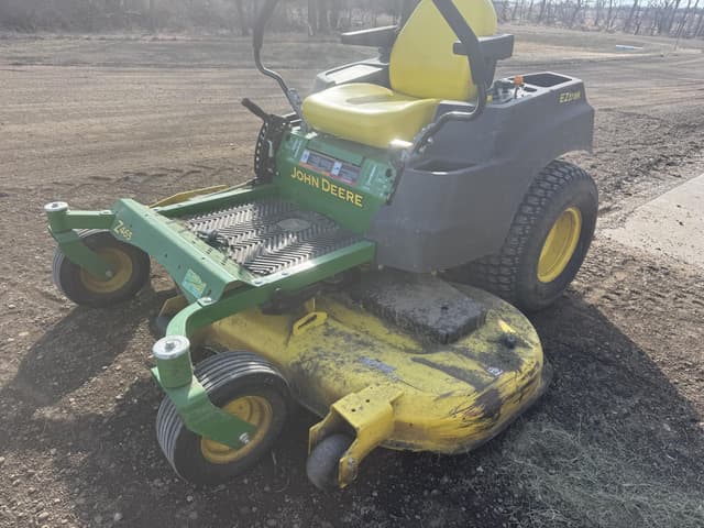 Image of John Deere Z465 equipment image 2
