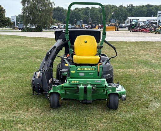 2023 John Deere Z515E Equipment Image0