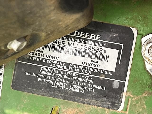 Image of John Deere Z540R equipment image 4