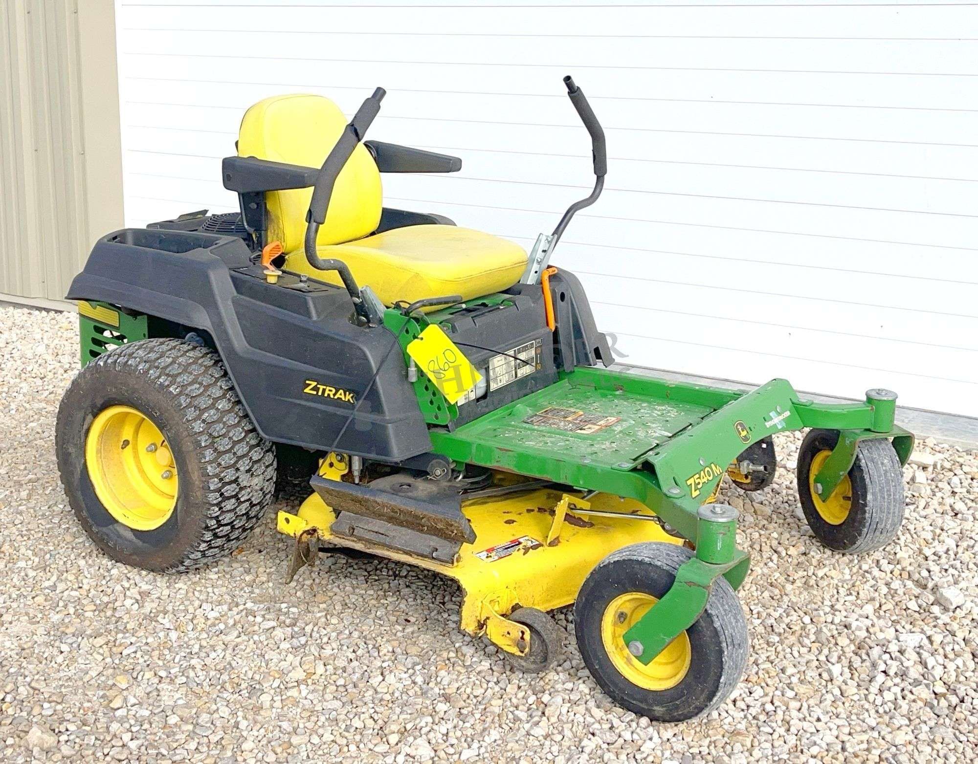 John Deere Z540M Equipment Image0