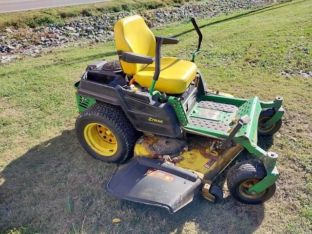 Image of John Deere Z540R equipment image 2