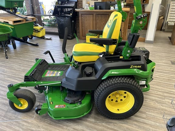 Main image John Deere Z545R