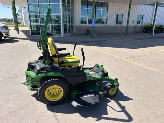 Image of John Deere Z545R equipment image 2