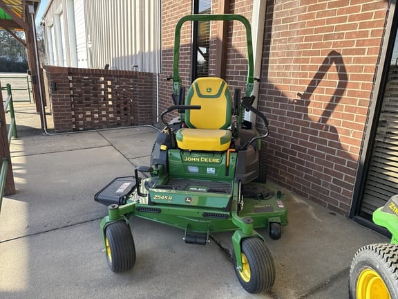 2025 John Deere Z545R Equipment Image0