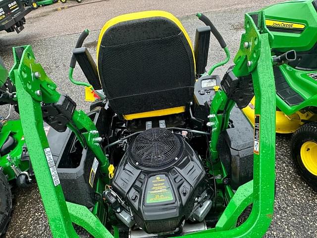 Image of John Deere Z545R equipment image 4
