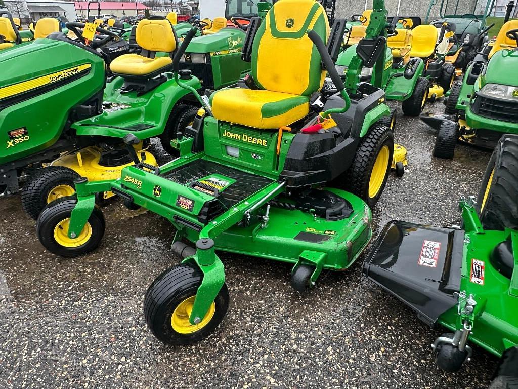 Image of John Deere Z545R Primary image