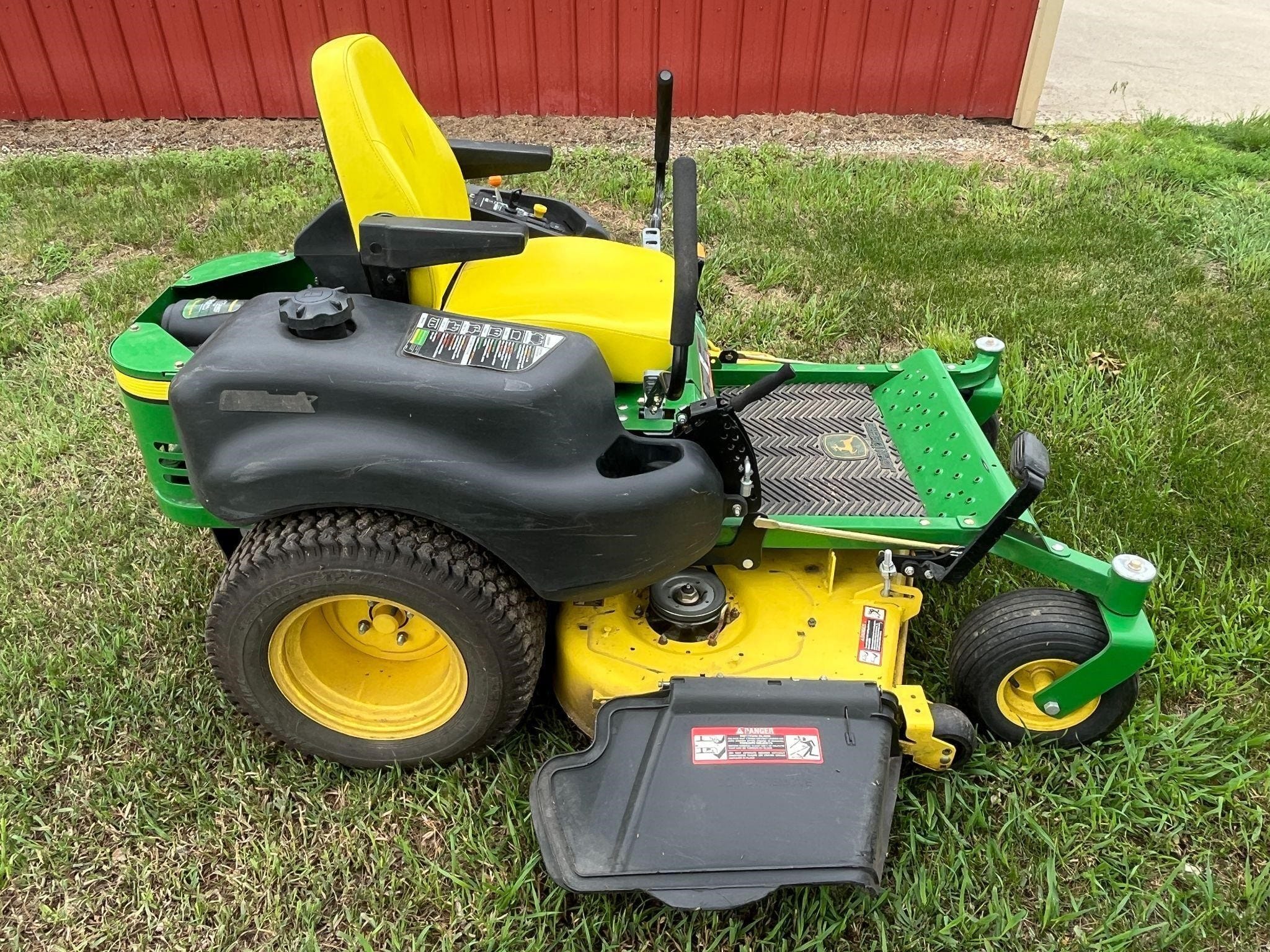 John Deere Z655 Equipment Image0