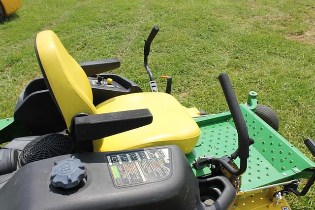 Image of John Deere Z665 equipment image 4
