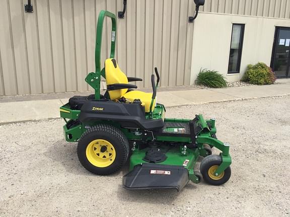 Image of John Deere Z735M equipment image 1