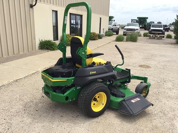 Image of John Deere Z735M equipment image 2