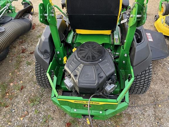 Image of John Deere Z735M equipment image 4