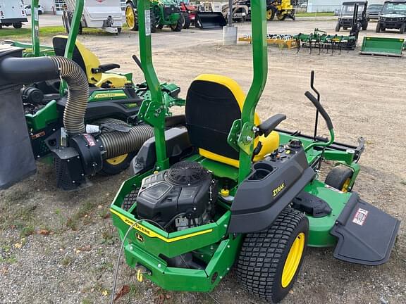 Image of John Deere Z735M equipment image 3