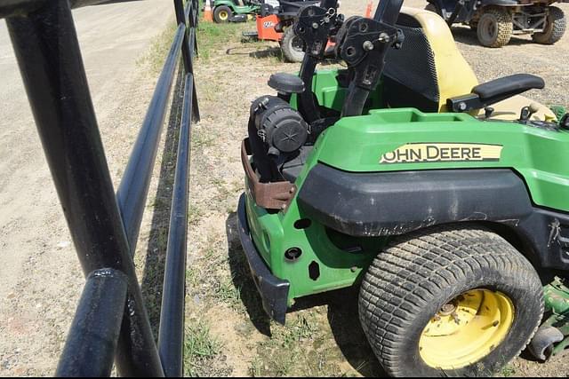 Image of John Deere Z810A equipment image 3