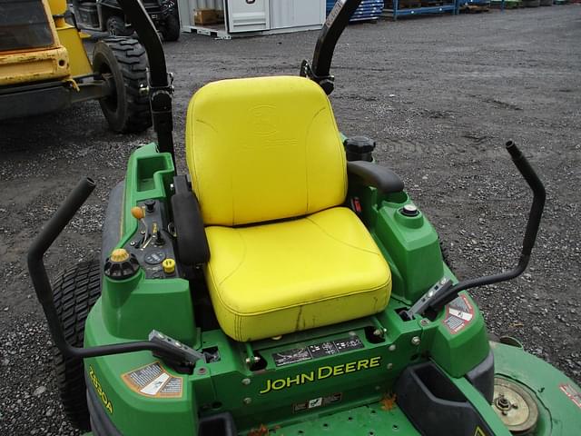 Image of John Deere Z830A equipment image 2