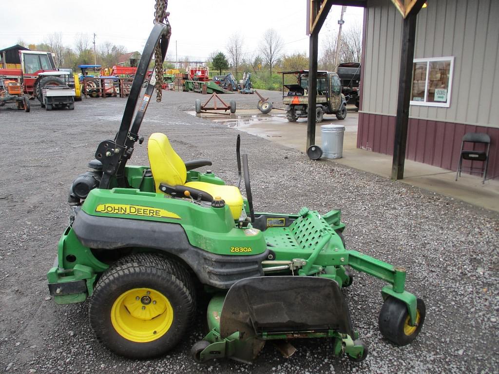 Image of John Deere Z830A Primary image