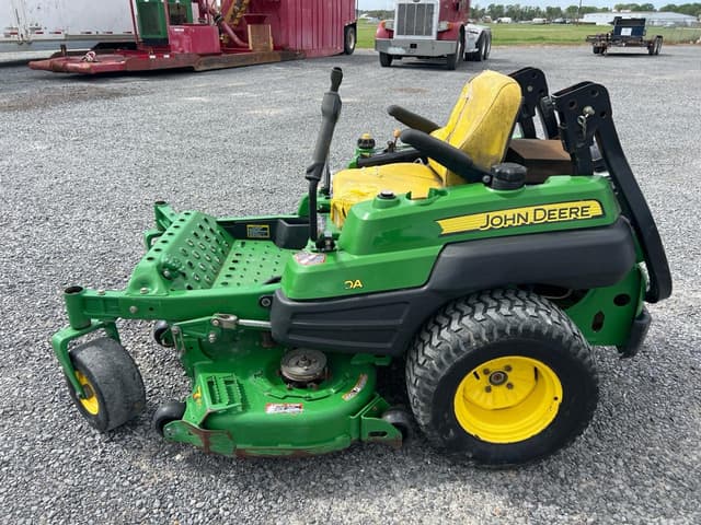 Image of John Deere Z840A equipment image 1