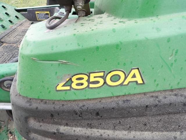 Image of John Deere Z850A equipment image 2
