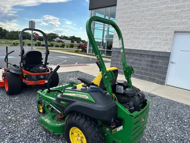 Image of John Deere Z915B equipment image 1
