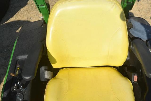Image of John Deere Z915B equipment image 4