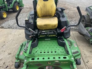 John Deere Z915E Image