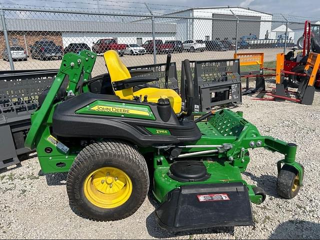 Image of John Deere Z915E equipment image 1