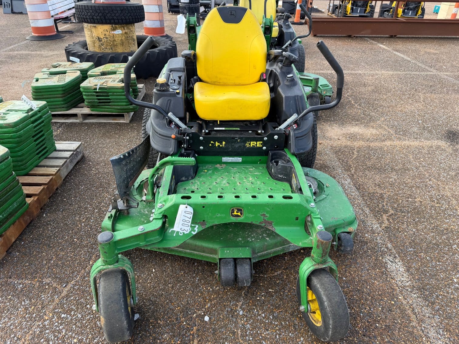 John Deere Z915E Equipment Image0