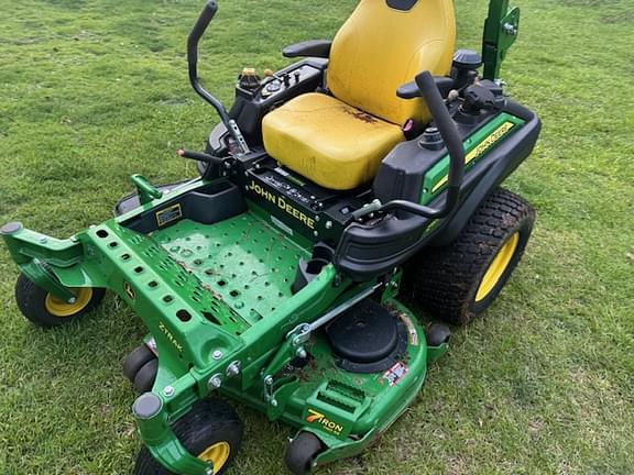 Image of John Deere Z920M equipment image 1
