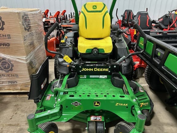 John Deere Z920M Equipment Image0