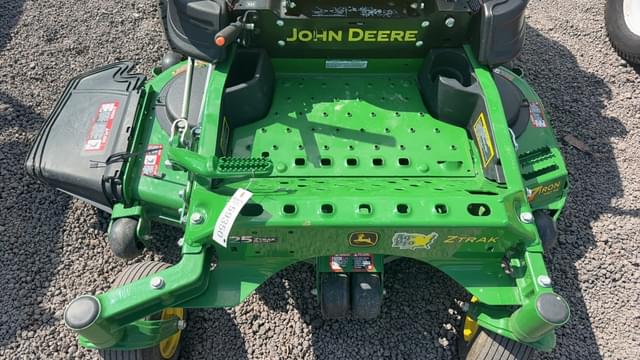 Image of John Deere Z920M equipment image 4