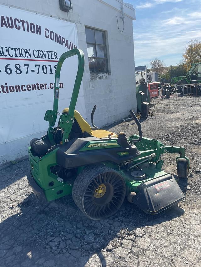 Image of John Deere Z925M equipment image 3