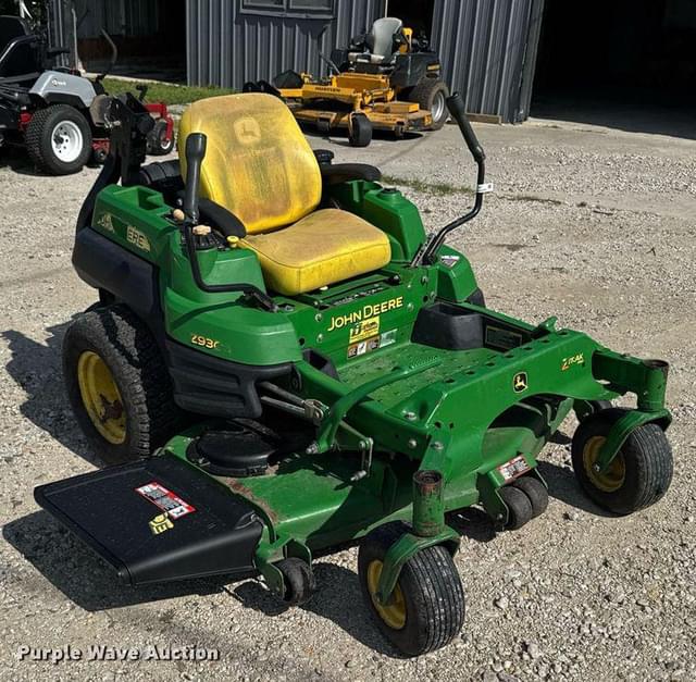 Image of John Deere Z930 equipment image 2