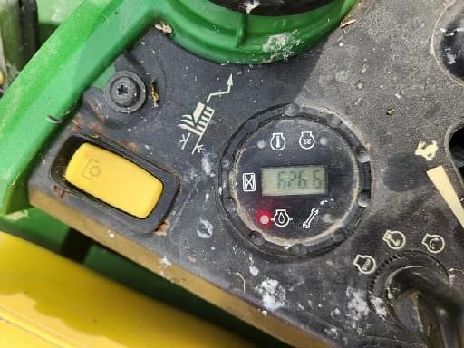 Image of John Deere Z930A equipment image 1