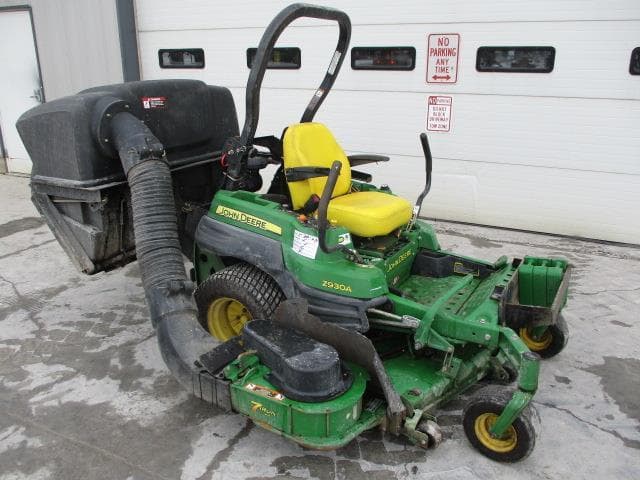 Image of John Deere Z930A equipment image 1