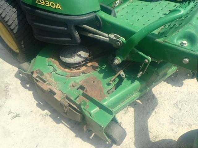 Image of John Deere Z930A equipment image 4