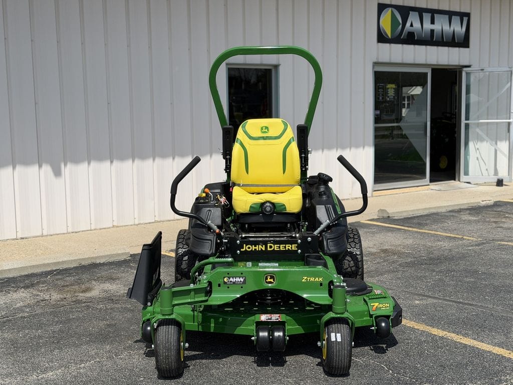 John Deere Z930M Equipment Image0