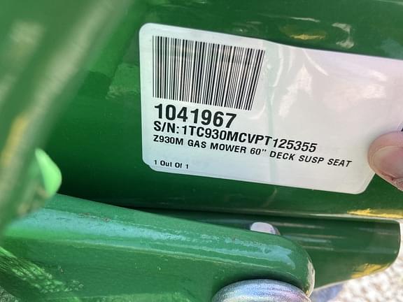 Image of John Deere Z930M equipment image 3