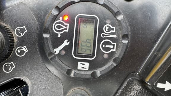 Image of John Deere Z930M equipment image 4