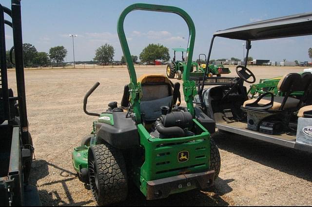 Image of John Deere Z930M equipment image 1