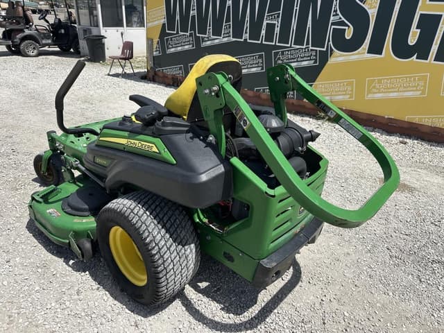 Image of John Deere Z930M equipment image 1