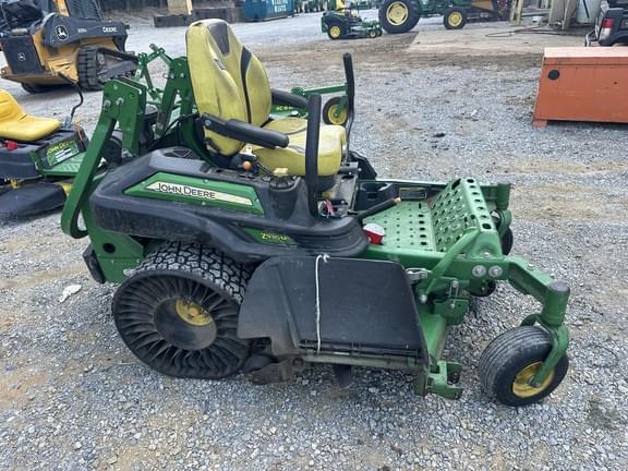 Image of John Deere Z930M equipment image 1