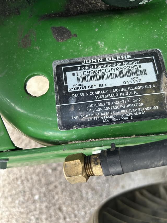 Image of John Deere Z930M equipment image 4