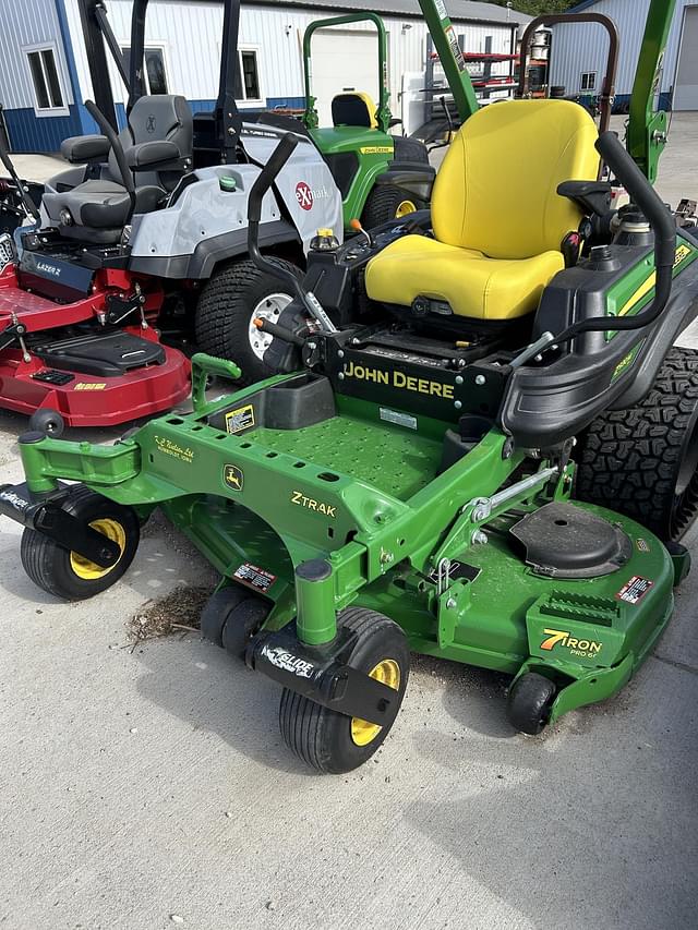 Image of John Deere Z930M equipment image 3