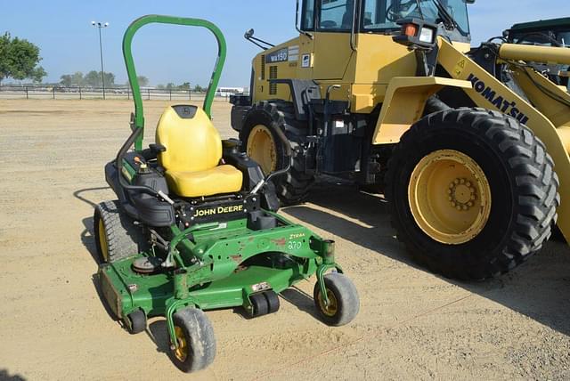 Image of John Deere Z930M equipment image 1