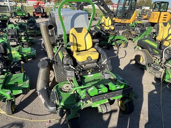 Image of John Deere Z930M equipment image 1