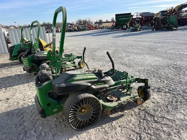 Image of John Deere Z930M equipment image 1