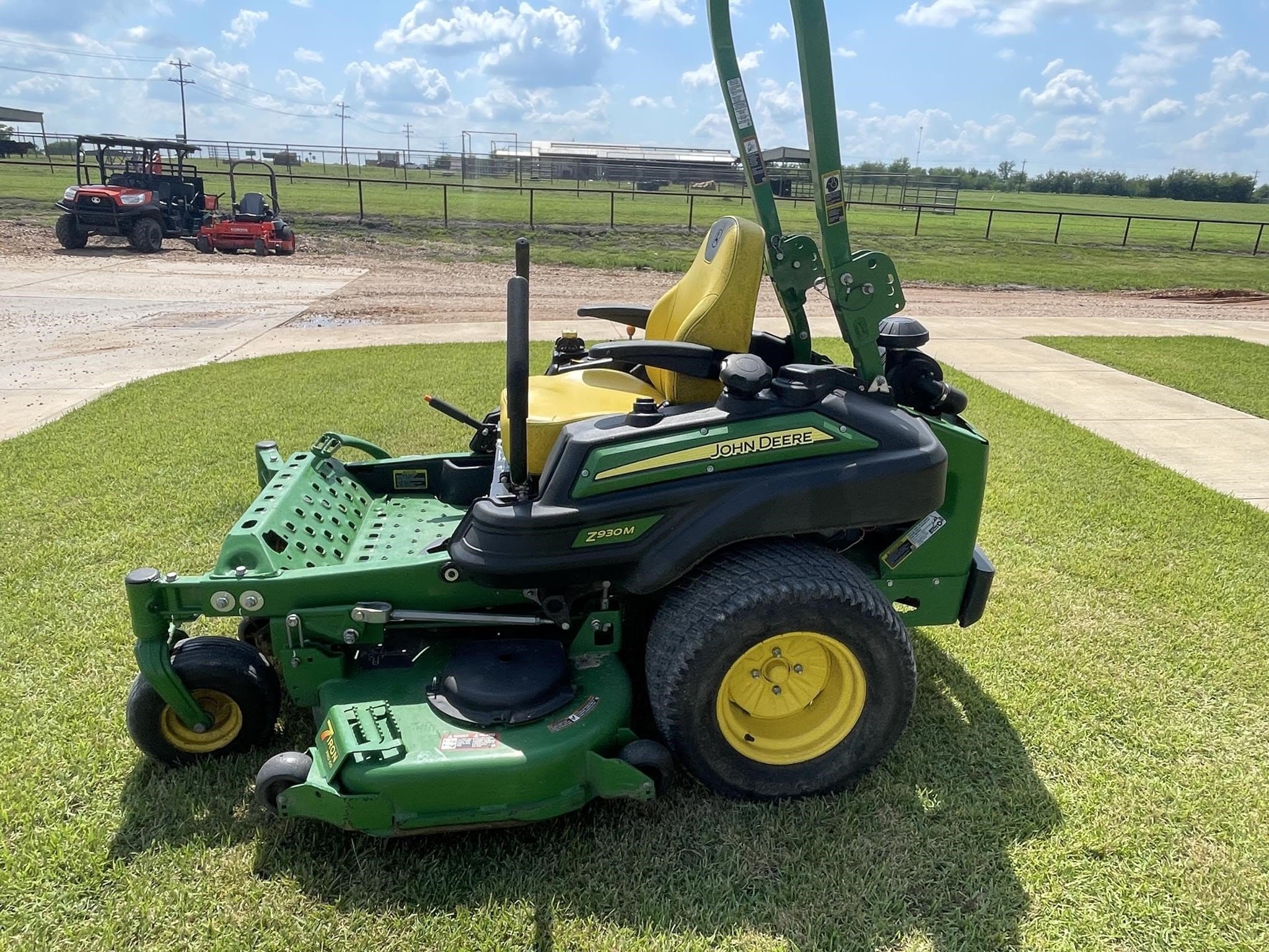 2020 John Deere Z930M Equipment Image0