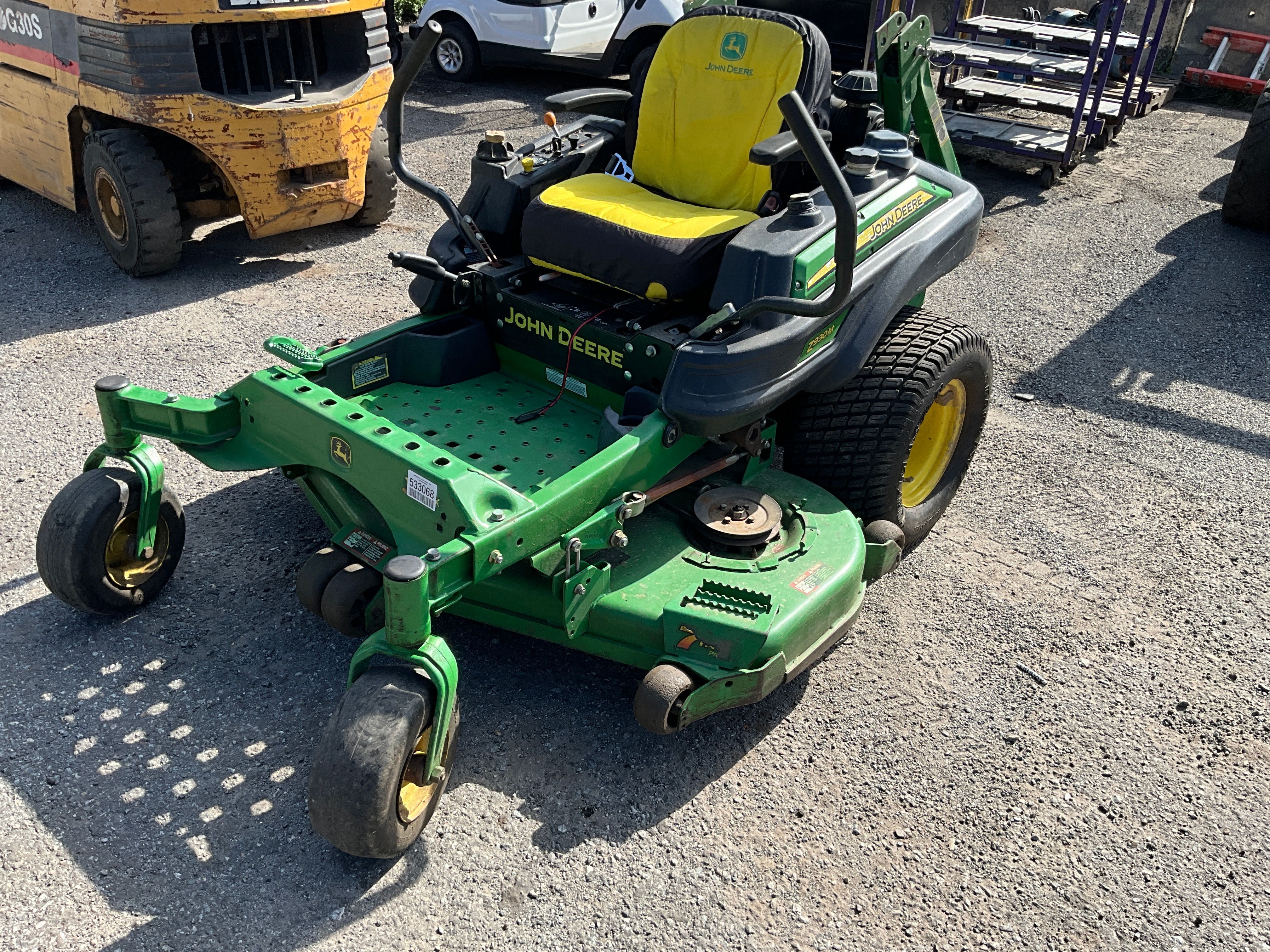 John Deere Z930M Equipment Image0