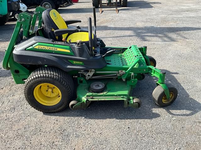 Image of John Deere Z930M equipment image 3