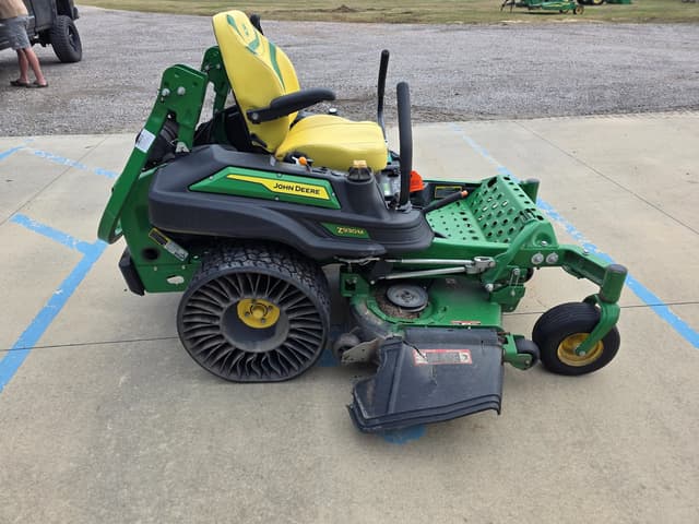 Image of John Deere Z930M equipment image 2